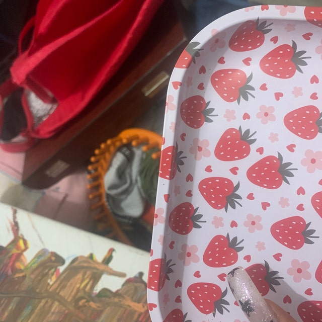 strawberry rolling tray
