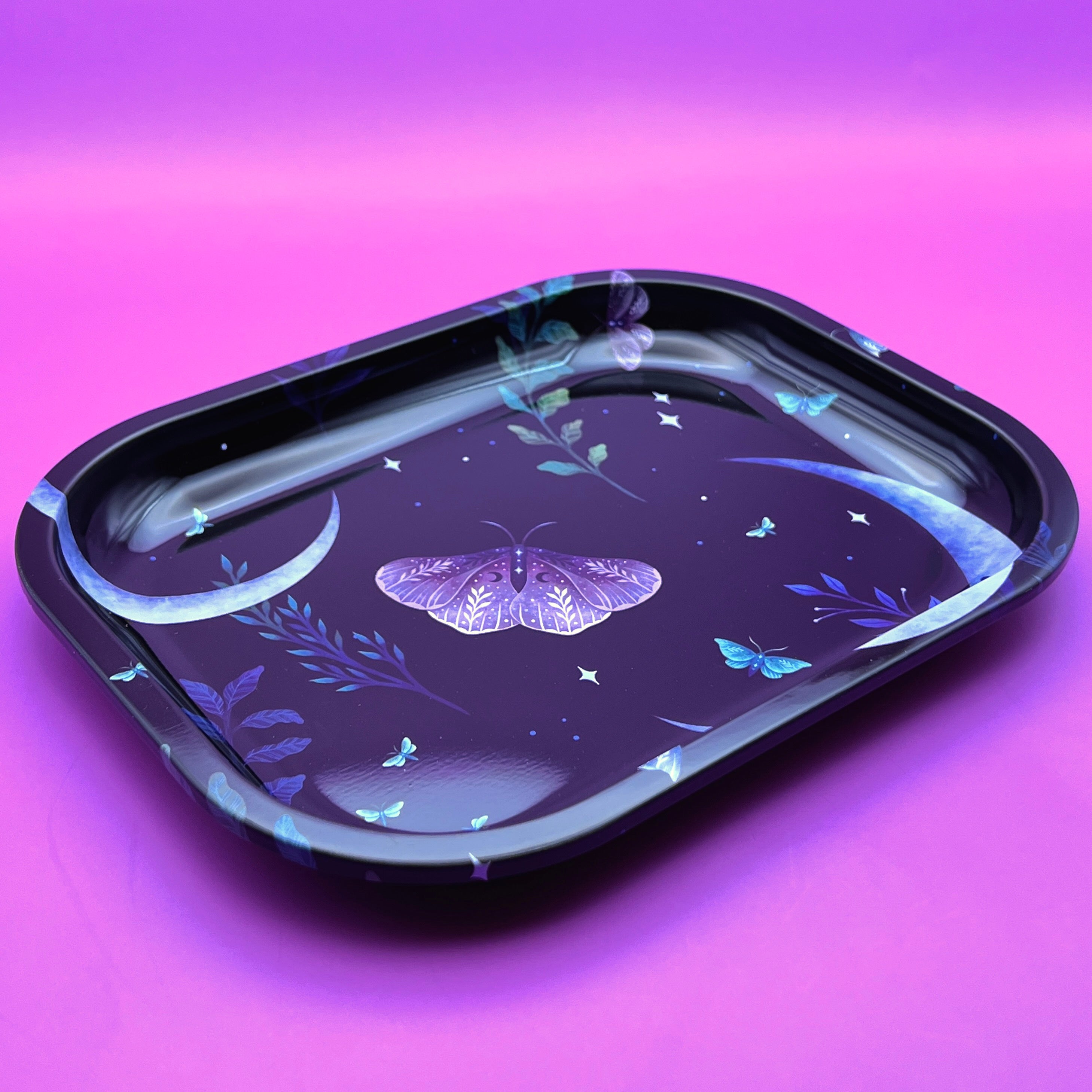 tin stash box with rolling tray