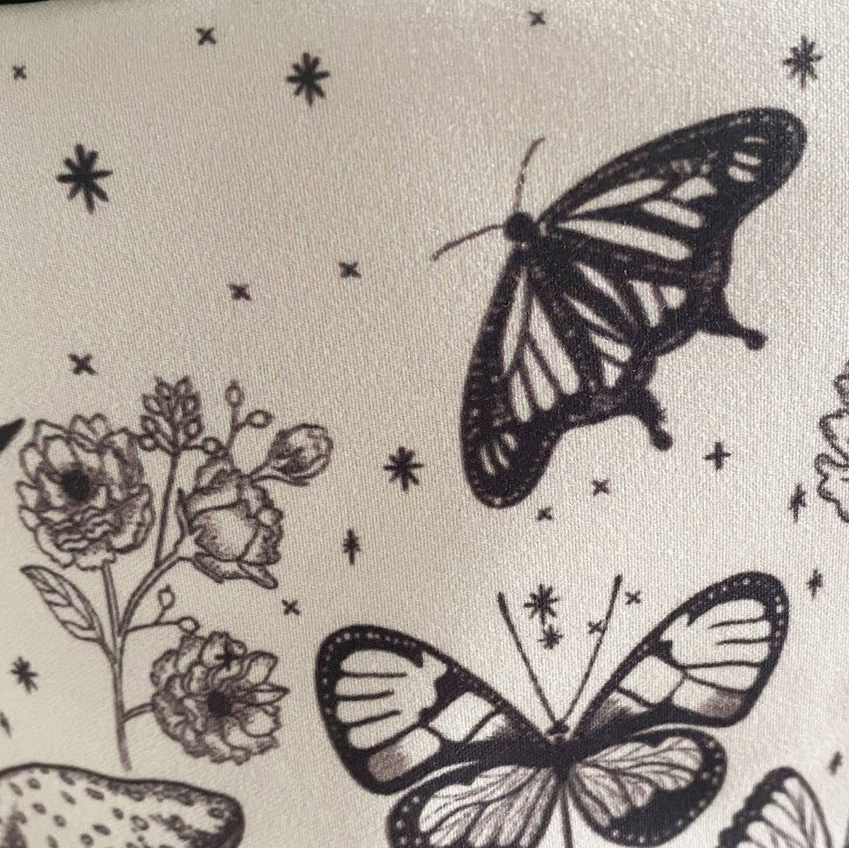 Butterfly Mushroom Print Zipper Makeup Bag High Dreams