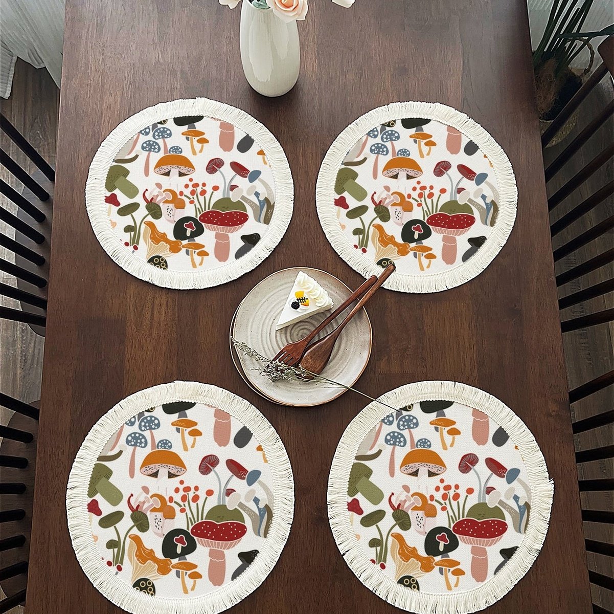 Fringe Trim Placemat "Mushroom" High Dreams