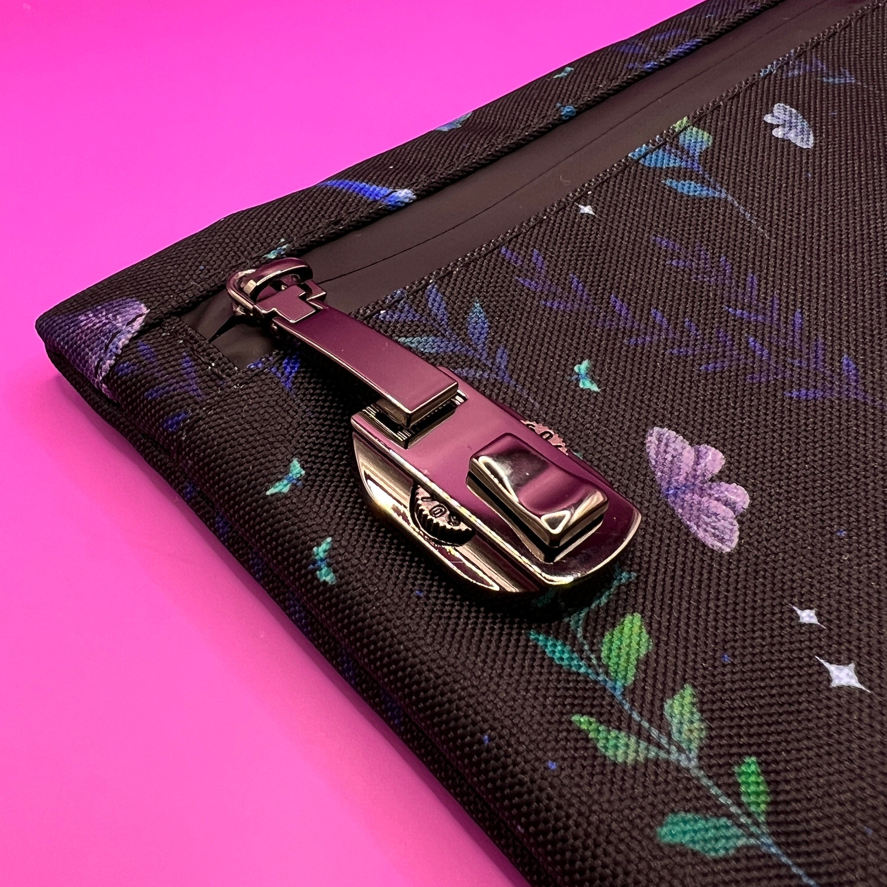 smell proof bag with lock
