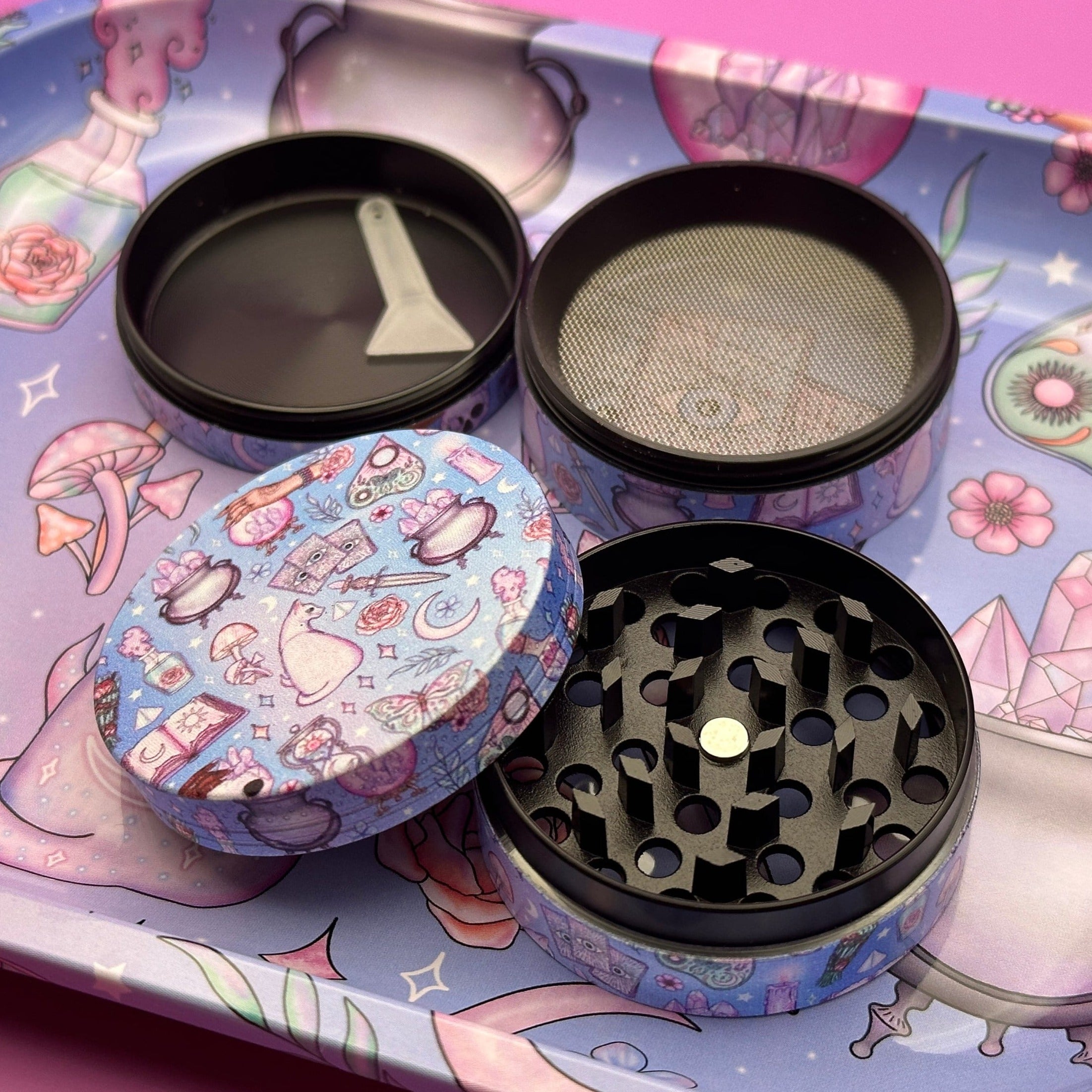 stoner set tray and grinder
